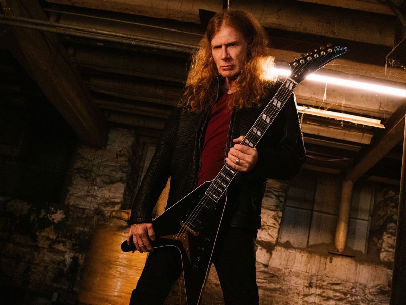 dave-mustaine@1400x1050-800x600[1].jpg