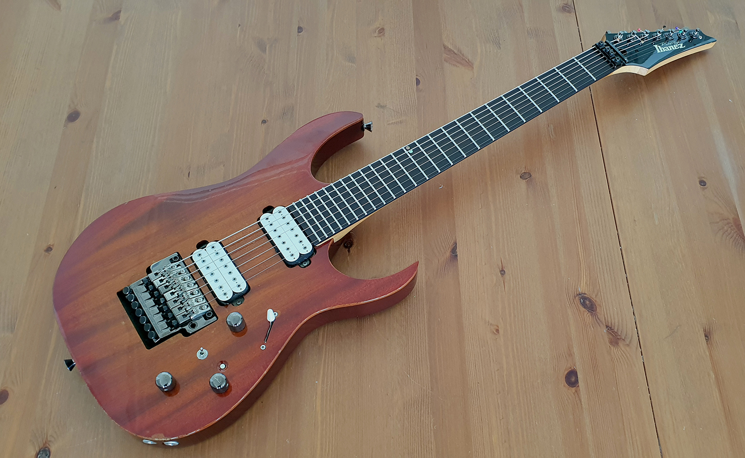 Ibanez_RG2027XVV_a_2023_01_net.jpg