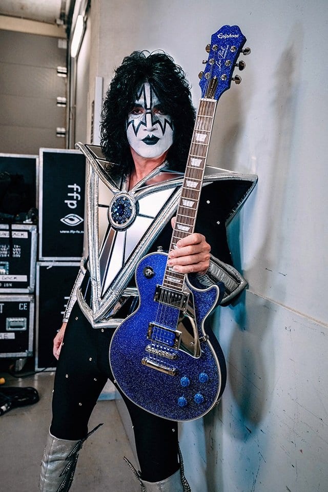 TommyThayer_Signature1_RT_compressed.jpg