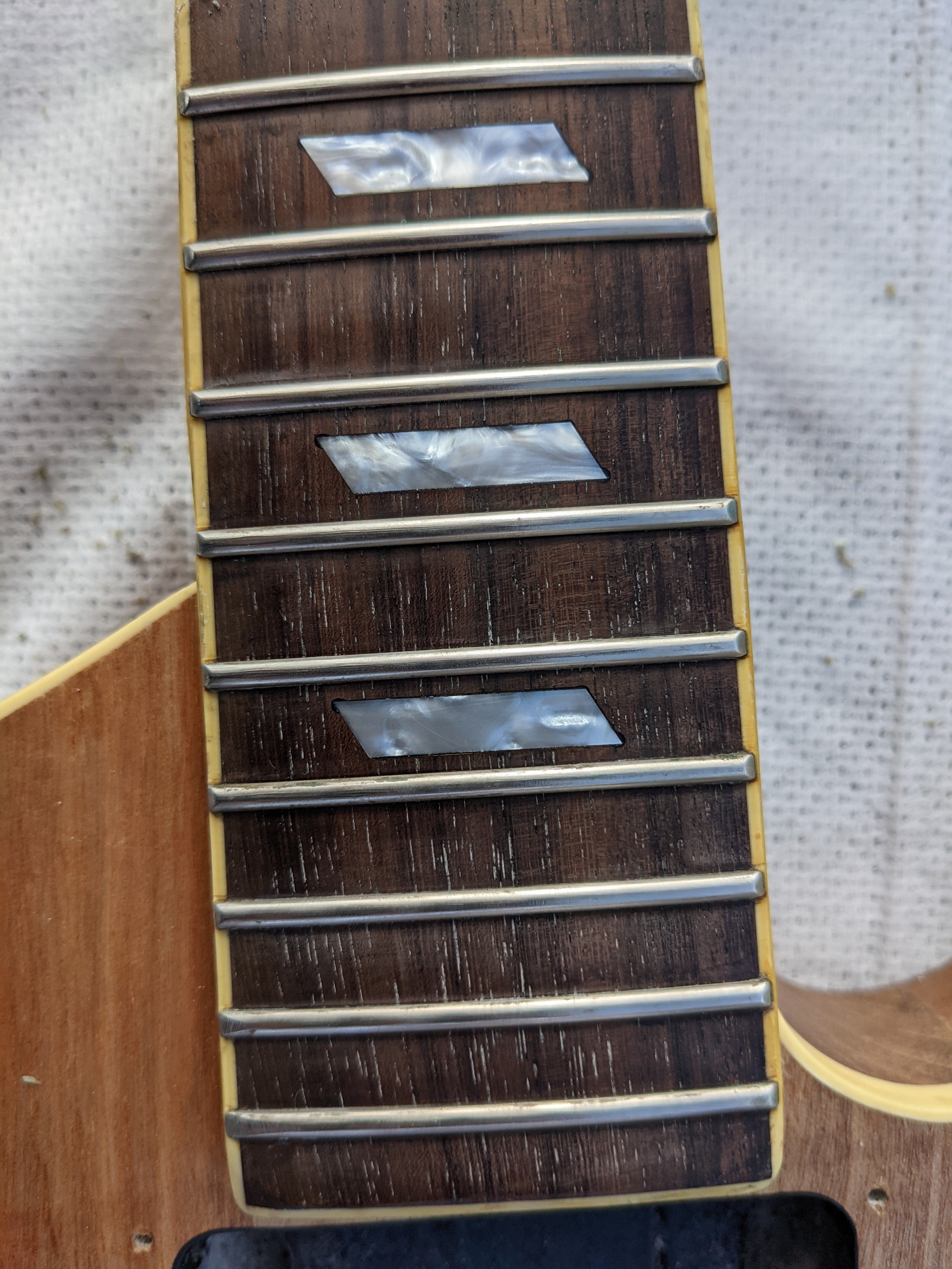 Clean frets